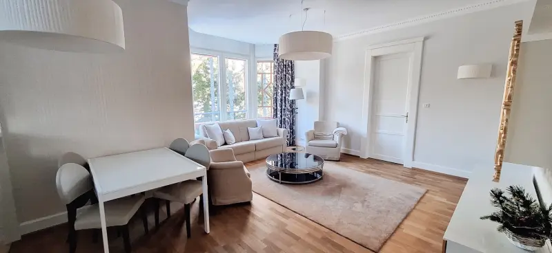 Izba Apartmán Vila Marína v SP GATE s.r.o. – Vila Marina Štrbské Pleso - Apartmán Vila Marína s výhľadom na pleso